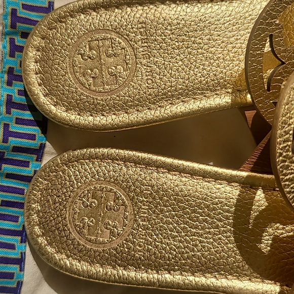 🥰Gold Tory Burch Miller sandals🥰 - Picture 6 of 13